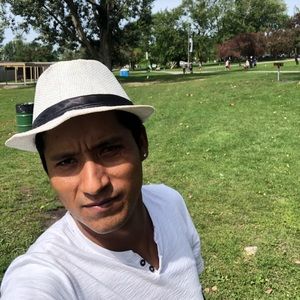 Meet your Posher, Javier